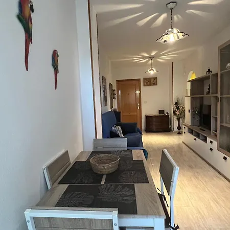 Marinasunbeach Canovas 2 Apartment *